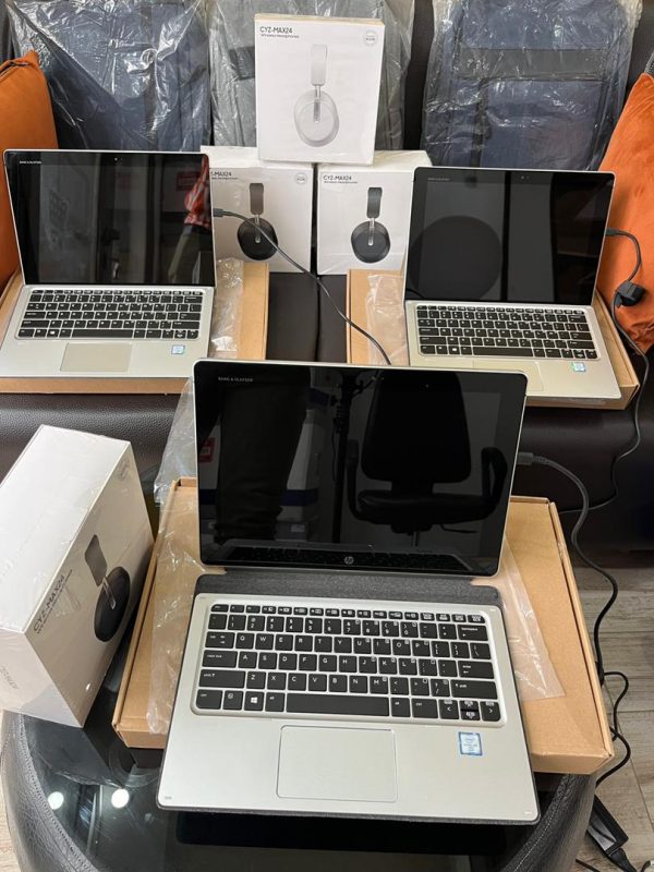 HP M5 12", Core i5, 8 Go Ram DDR4, 256 SSD M2